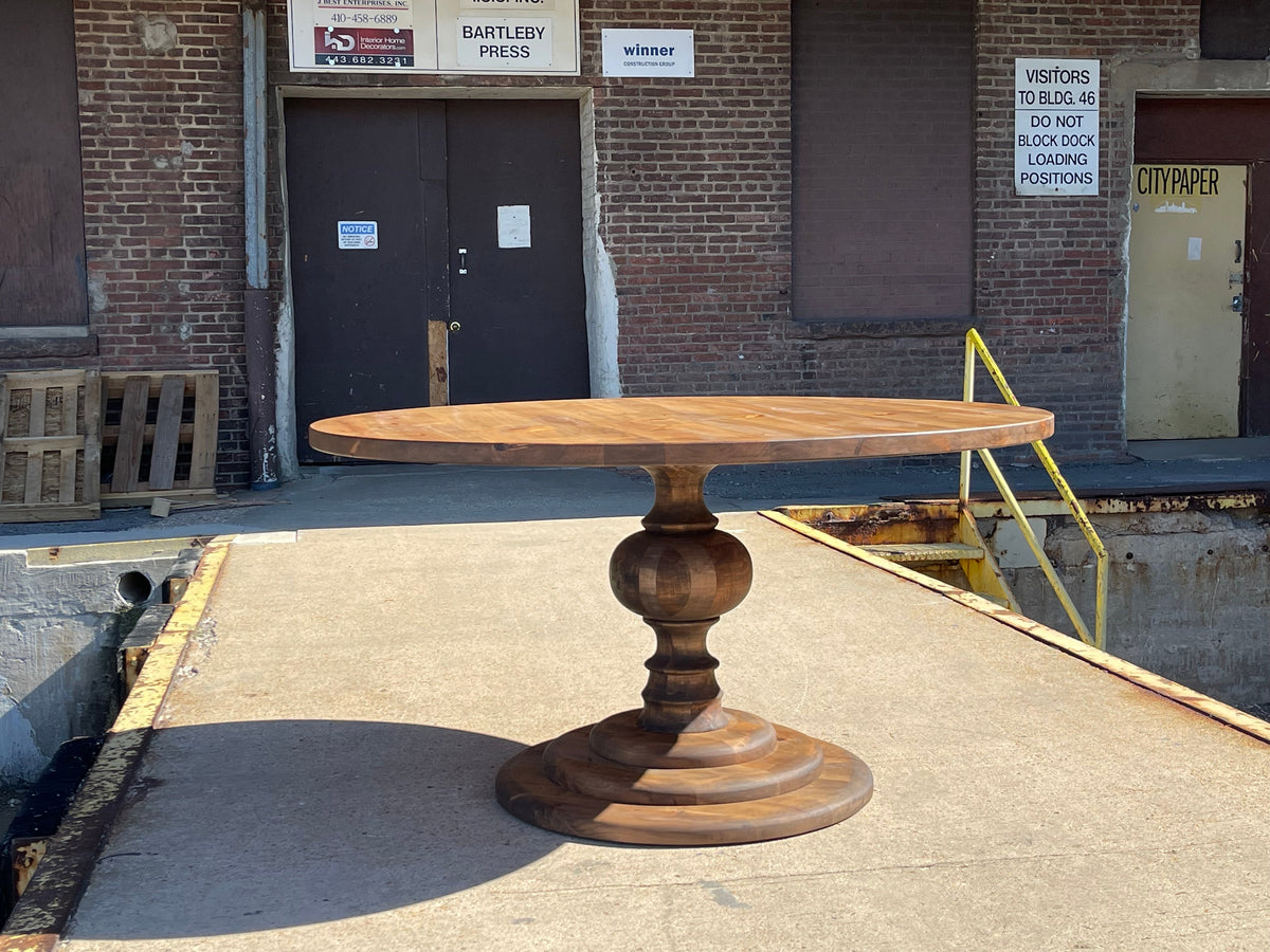 Free shipping - ALDER, Red oak, or Ash - round pedestal table